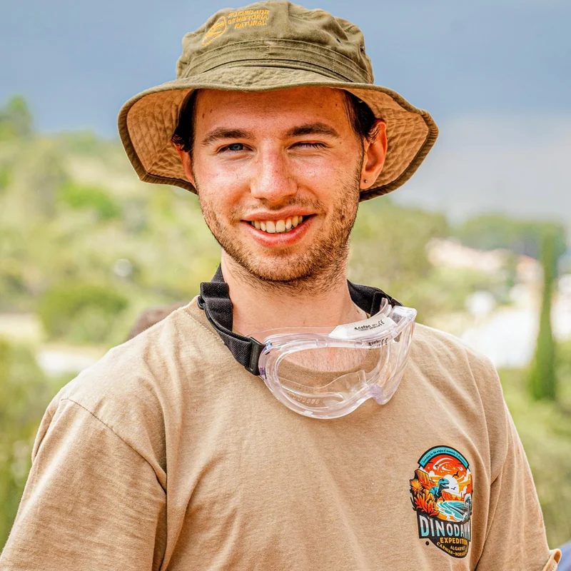 Lucas Gietzen (Fossil Preparation), DinoDawn Expedition